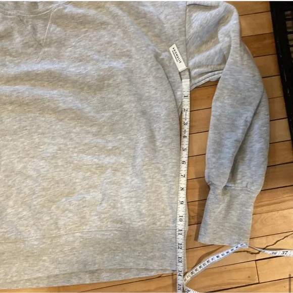 Universal Thread Sweatshirt - Picture 8 of 10